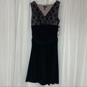 Chaps V-neck Wrap Dress 🖤